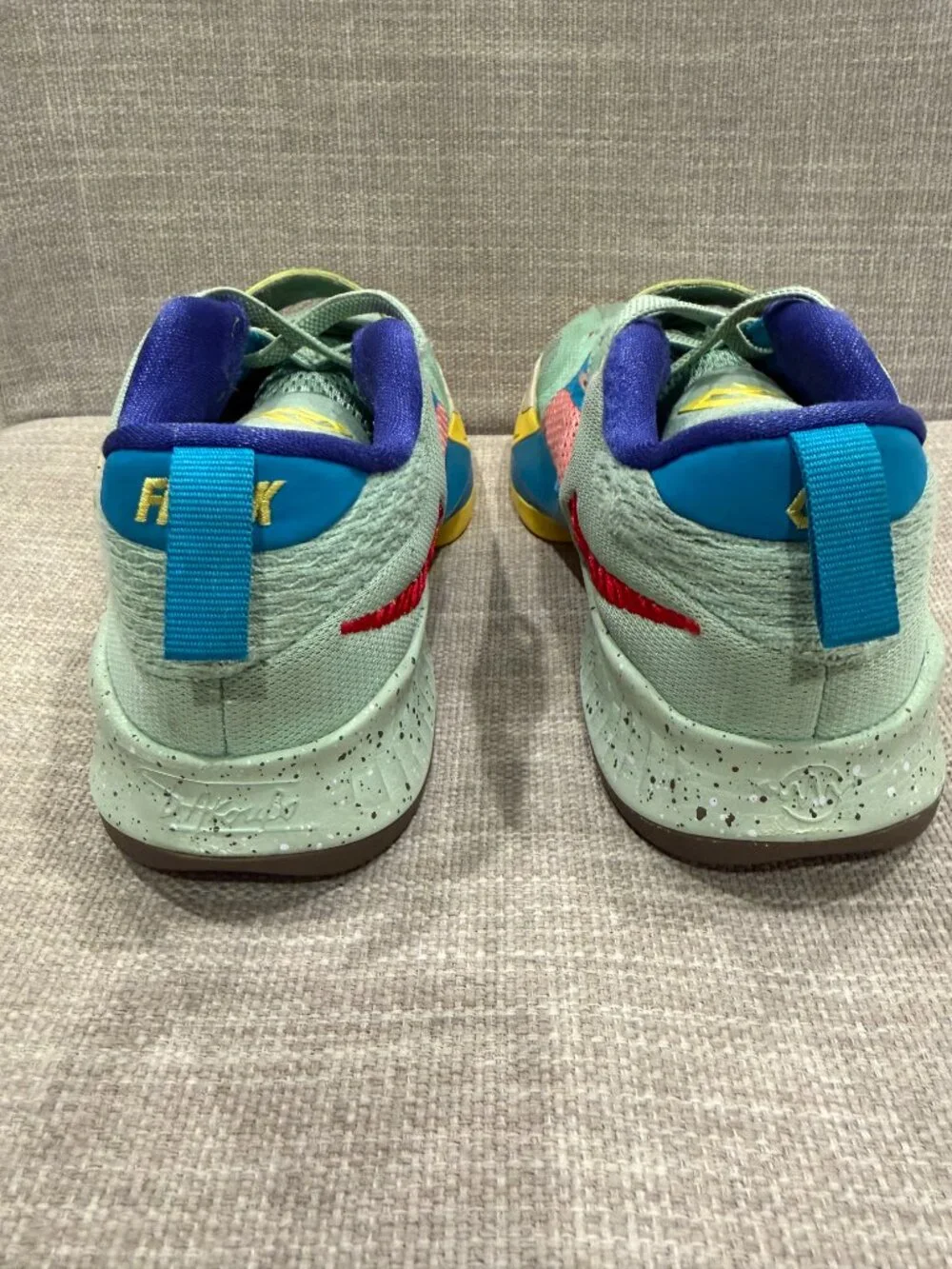 Nike Zoom Freak 4 SE Enamel Green Red Basketball Shoes Size 1.5Y [DQ0555-300]